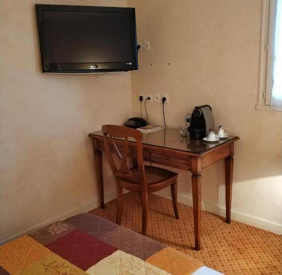 חדר סטנדרט לשלושה, Hôtel Calisola