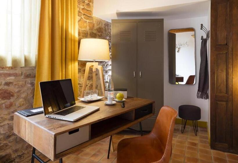 חדר סופריור, Contact Hôtels Le Savigny & Spa