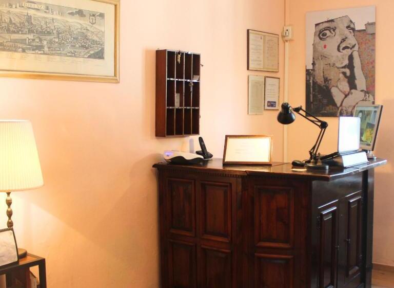 اتاق استاندارد, Dali