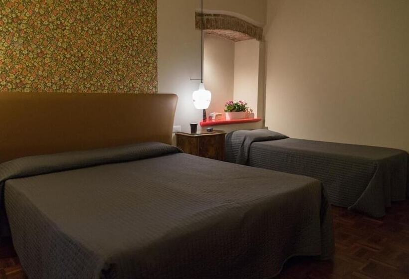 اتاق استاندارد سه نفره, Diana & Depandance