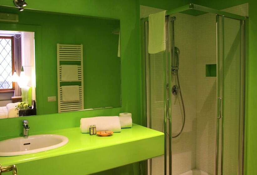 اتاق استاندارد, Diana & Depandance