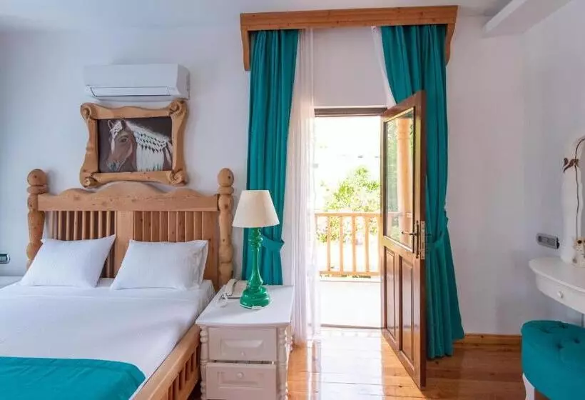 Deluxe Room Mountain View
