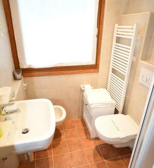 Pokój Standard Jednoosobowy, Genzianella