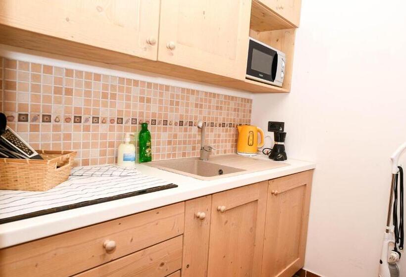 Apartament 1 Sypialnia, Genzianella