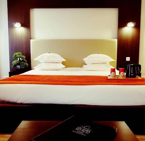带露台的高档房间, Hôtel Spa Les Alpes
