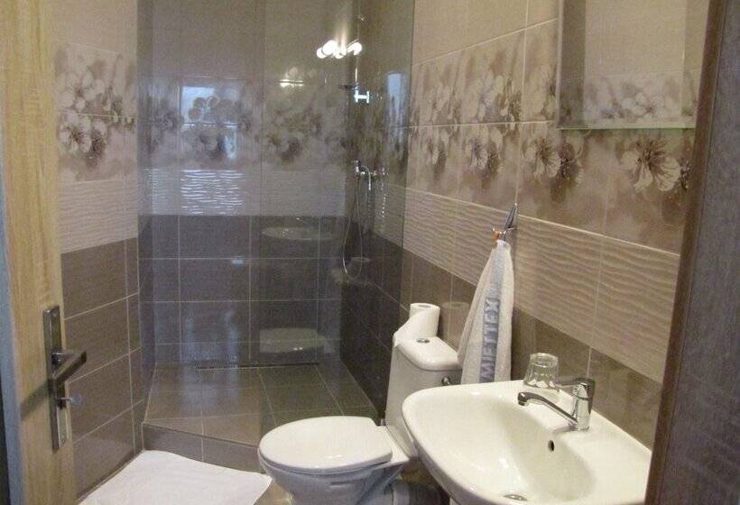 חדר סטנדרט יחיד, Hubert Nove Zamky