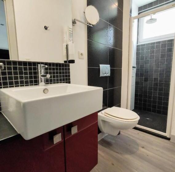 컴포트 트리플 룸, Celtic