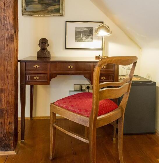 غرفة قياسية فردية, Leonardo