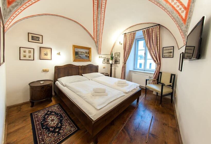 غرفة قياسية, Leonardo