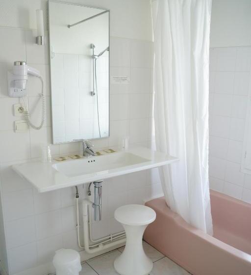 四人标准间, Logis Hôtel Saint Paul