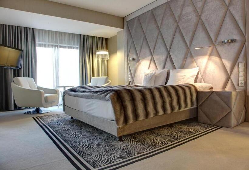 Люкс с гидромассажем, & Medi Spa Biały Kamień