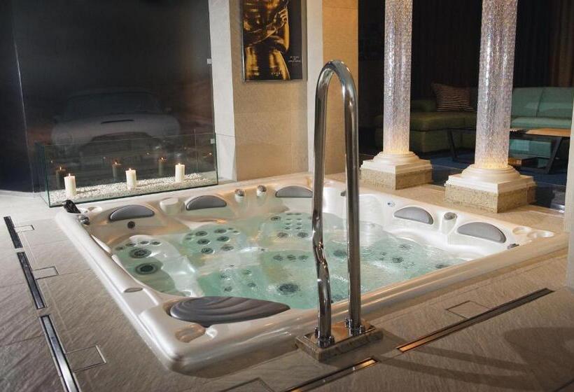 Люкс, & Medi Spa Biały Kamień