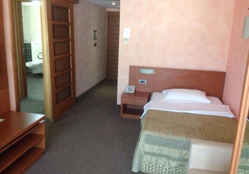 اتاق اکونومی, Monte Casa Spa & Wellness