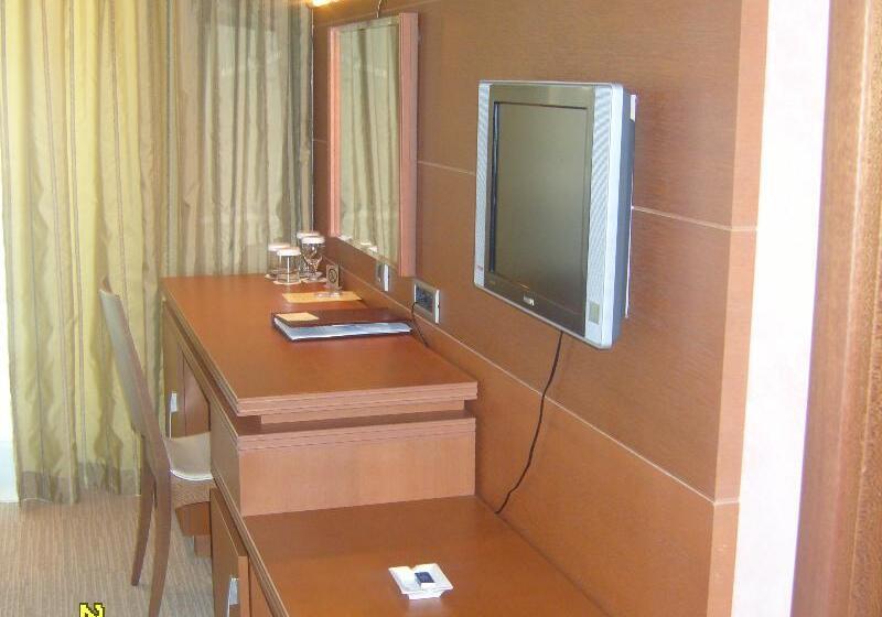 اتاق استاندارد یک نفره, Monte Casa Spa & Wellness