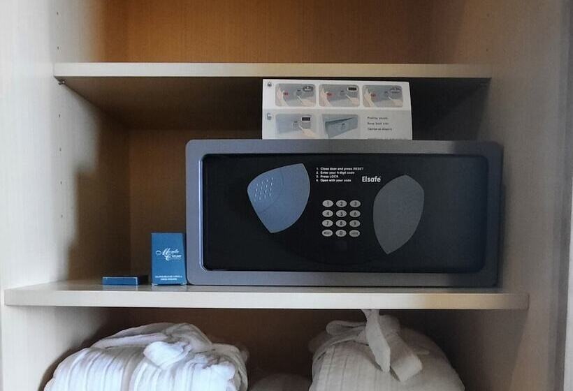 اتاق استاندارد با چشم‌انداز کوهستان, Monte Casa Spa & Wellness