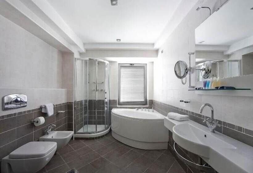 سوییت با چشمانداز دریا, Monte Casa Spa & Wellness