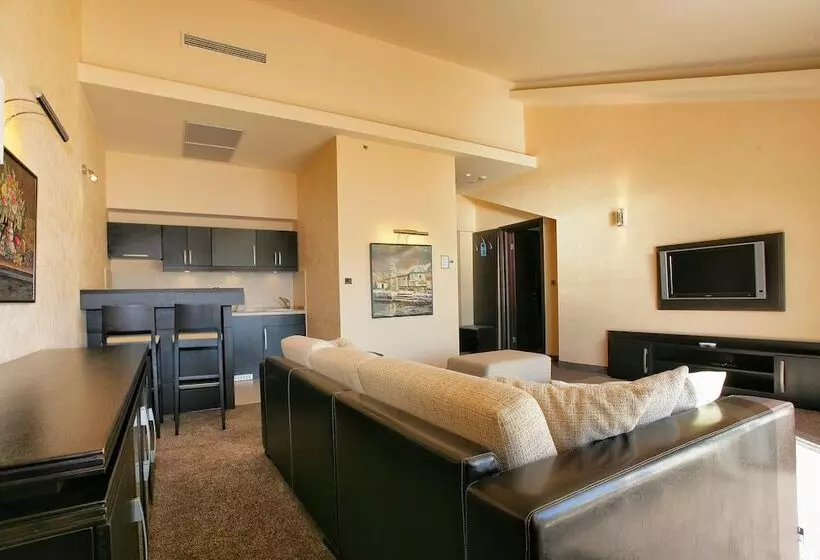 سوییت با چشم‌انداز دریا, Monte Casa Spa & Wellness