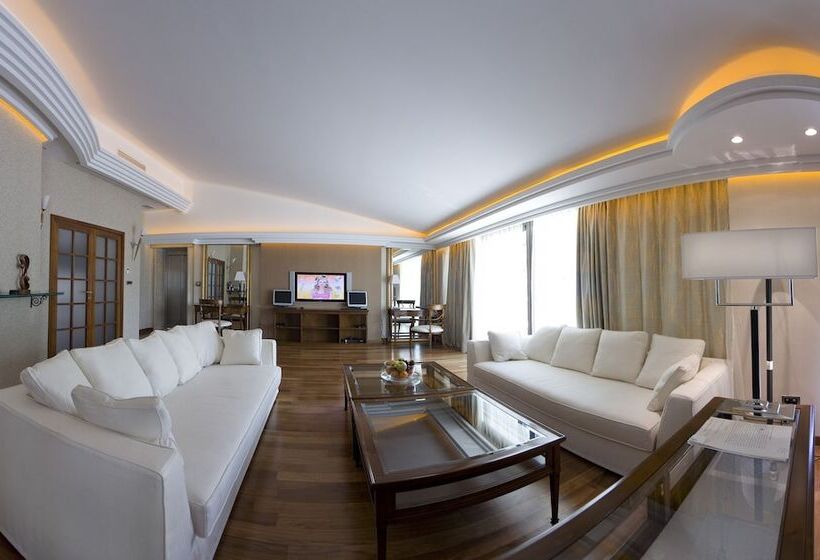 سوئیت ریاست جمهوری 2 خوابه, Monte Casa Spa & Wellness