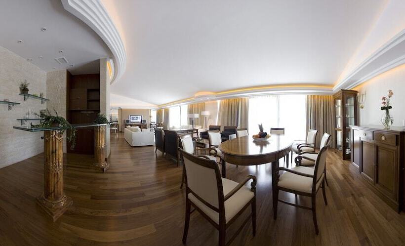 سوئیت ریاست جمهوری 2 خوابه, Monte Casa Spa & Wellness