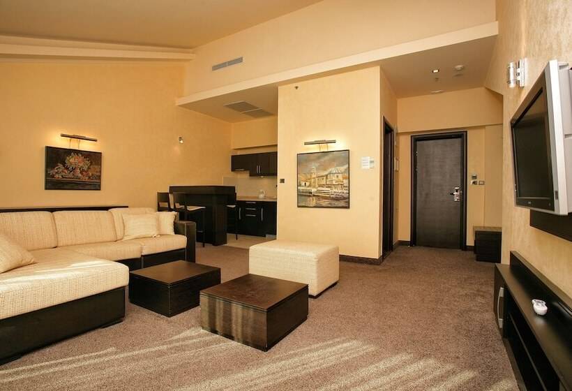سوییت با چشم‌انداز دریا, Monte Casa Spa & Wellness