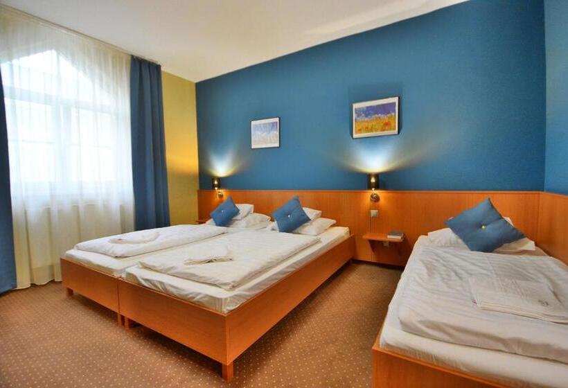 غرفة قياسية, Platan