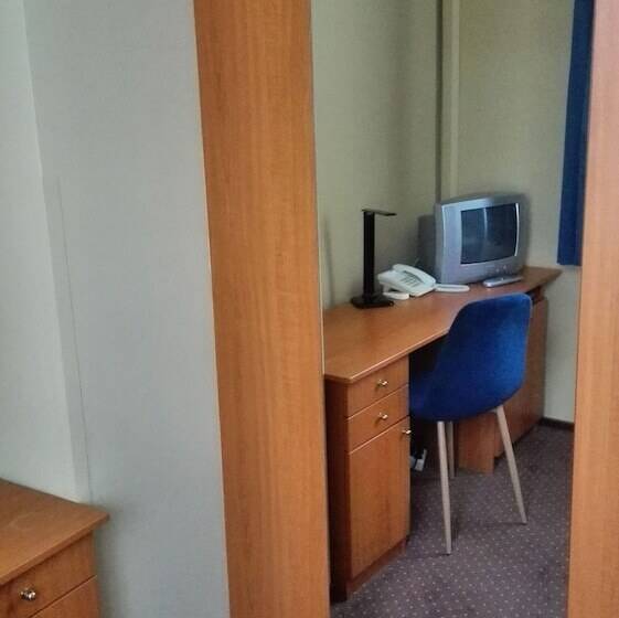 غرفة قياسية فردية, Platan