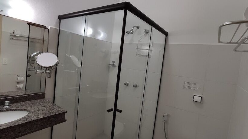 اتاق لوکس سه تخته, Pousada Omnimare