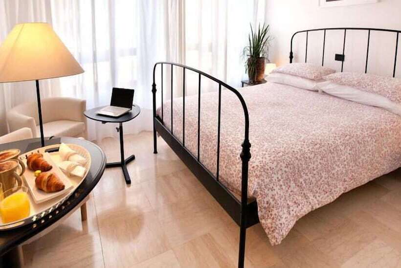 اتاق استاندارد چهار تخته, Provenza