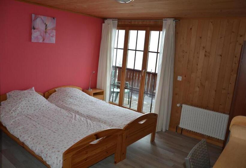 חדר סטנדרט עם מרפסת, Restaurant Walliser Sonne