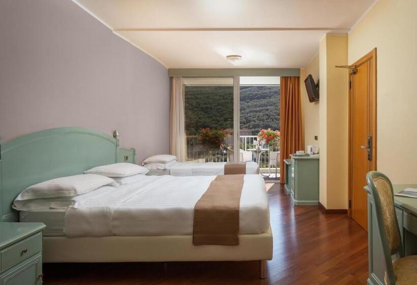 Трехместный Номер Superior, Savoy Palace   Tonellihotels