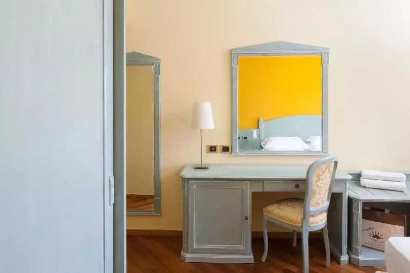اتاق لوکس, Savoy Palace   Tonellihotels