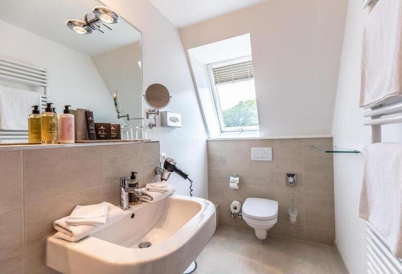 غرفة كلاسيكية, Strandhotel Glücksburg