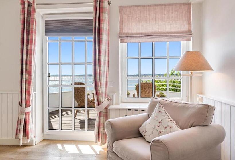 Suite mit Meerblick, Strandhotel Glücksburg