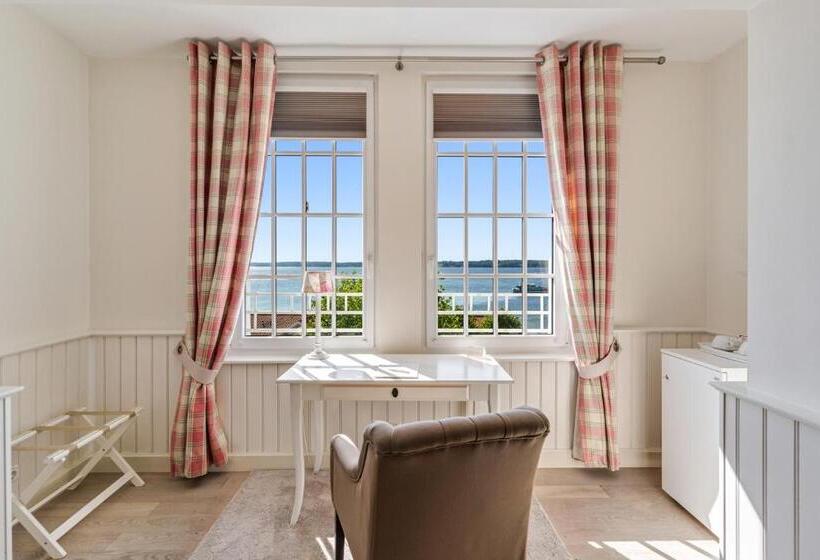 جناح مطلّ علي البحر, Strandhotel Glücksburg