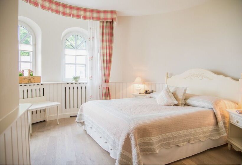 غرفة بريميوم مطلّة علي البحر, Strandhotel Glücksburg