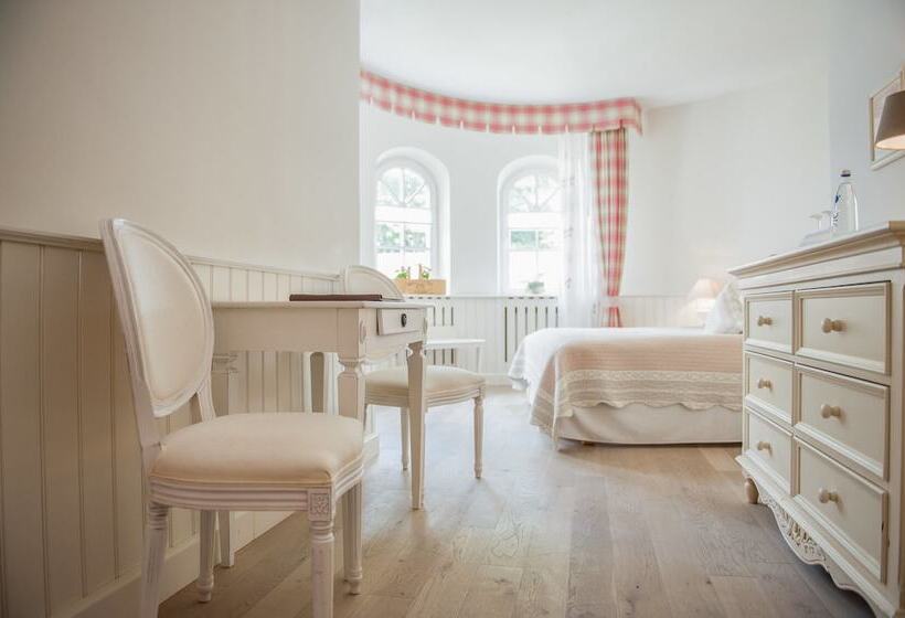 Premiumzimmer mit Meerblick, Strandhotel Glücksburg