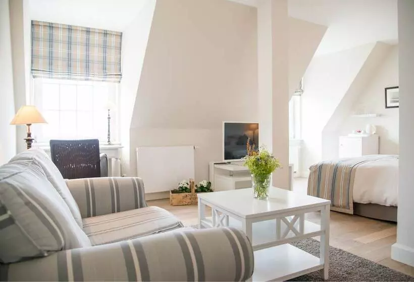 Premiumzimmer mit Meerblick, Strandhotel Glücksburg