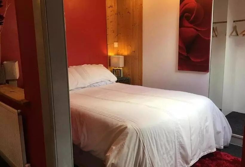 Triple Room Sea View, The Folly