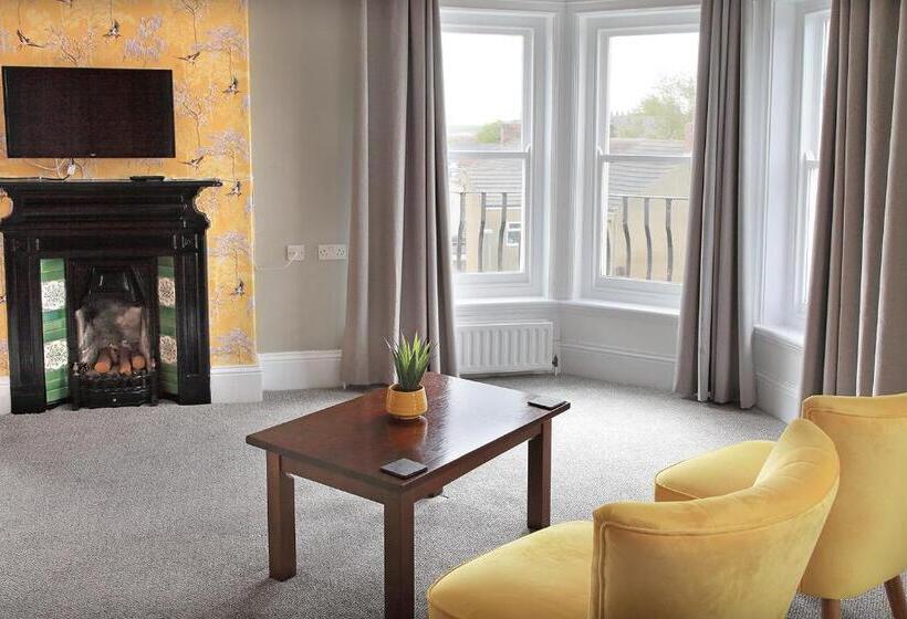 סוויטה, The Marine