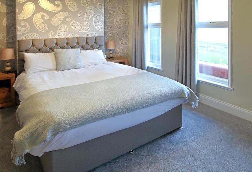 חדר סטנדרט נוף לים, The Marine