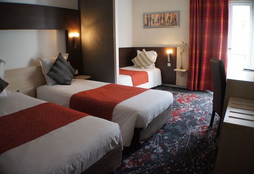 Номер Стандарт Трехместный, The Originals City, Hôtel La Siesta, Annonay Est