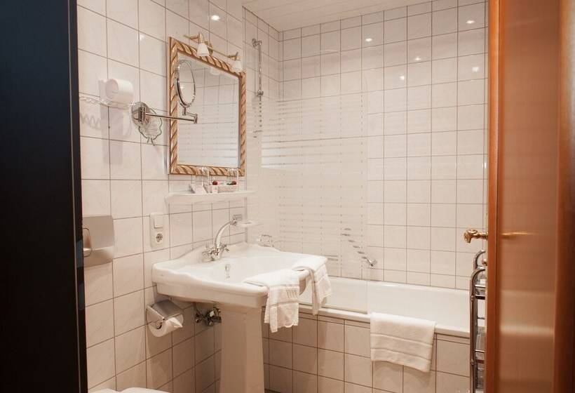 Номер Deluxe Вид на Сад, Parkhotel Bad Faulenbach