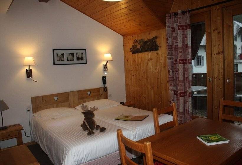 Номер Стандарт Трехместный, Logis Hotel Gai Soleil