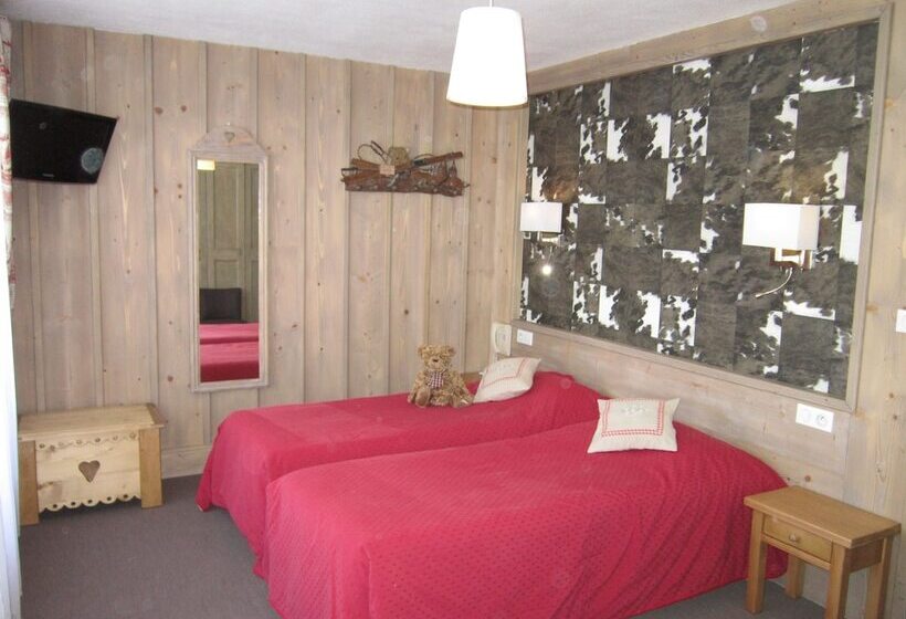 Четырехместный Номер Стандарт, Logis Hotel Gai Soleil