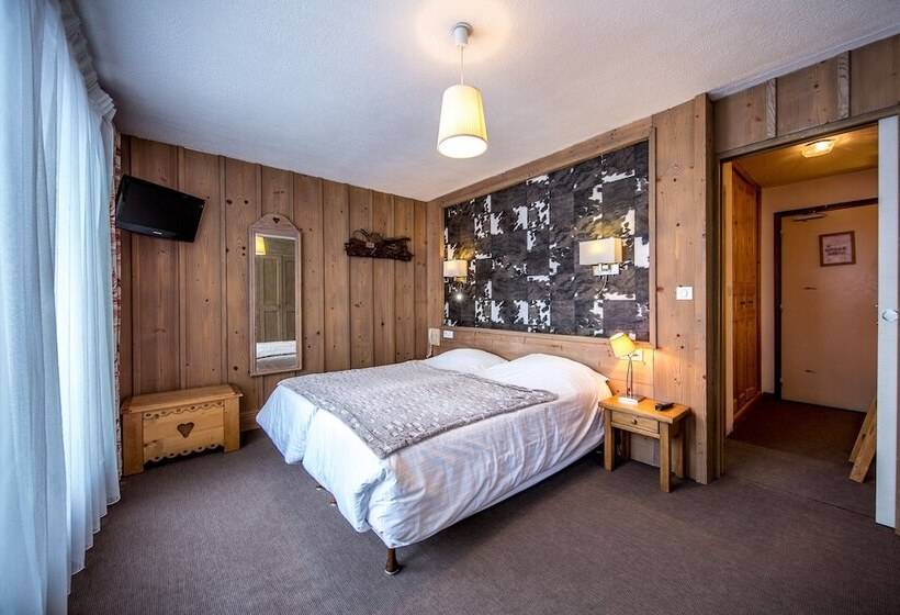 Четырехместный Номер Стандарт, Logis Hotel Gai Soleil