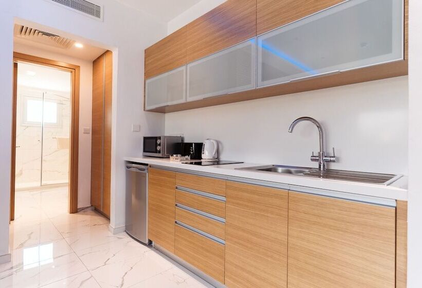 סוויטה אקזקיוטיב, Vrachia Beach Hotel & Suites   Adults Only