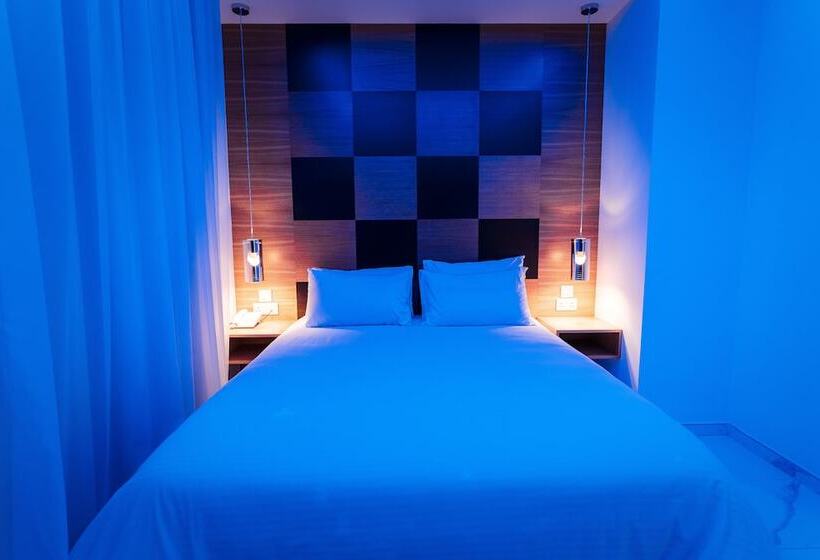 סוויטה אקזקיוטיב, Vrachia Beach Hotel & Suites   Adults Only