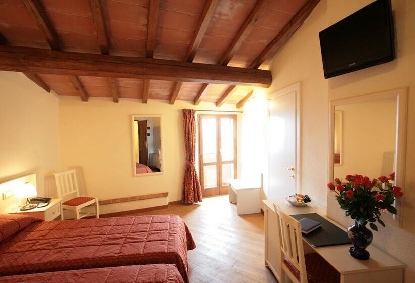 غرفة قياسية مزوَّدة بشُرفة, Villa San Michele