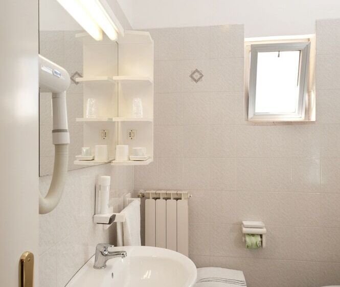 اتاق استاندارد چهار تخته, Vistamare Village
