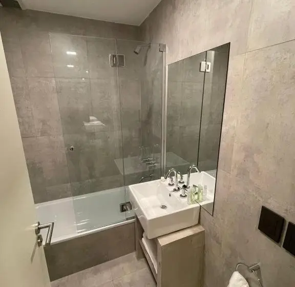 スーペリアールーム, Days Inn Devoto